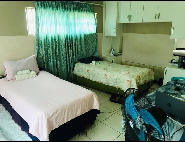 14 BEDROOM HOUSE FOR SALE IN RESERVOIR HILLS